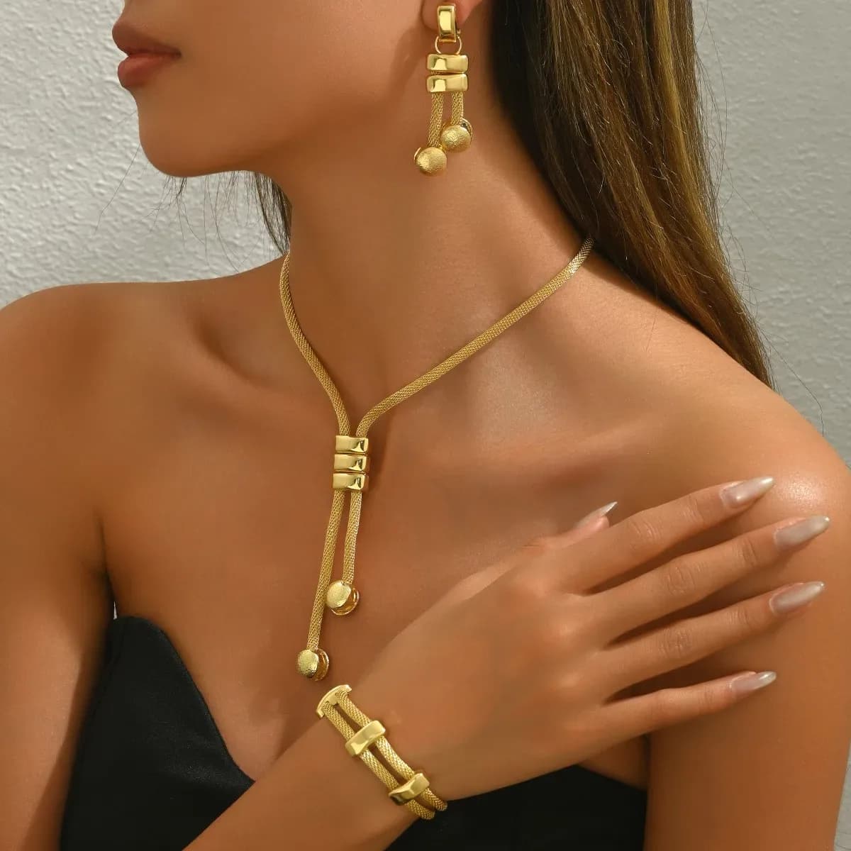 18k Gold-plated Fashionable Women's Jewelry Wedding Set,High-end Design Earrings,Necklace,Bracelet,Bride's Party Gift