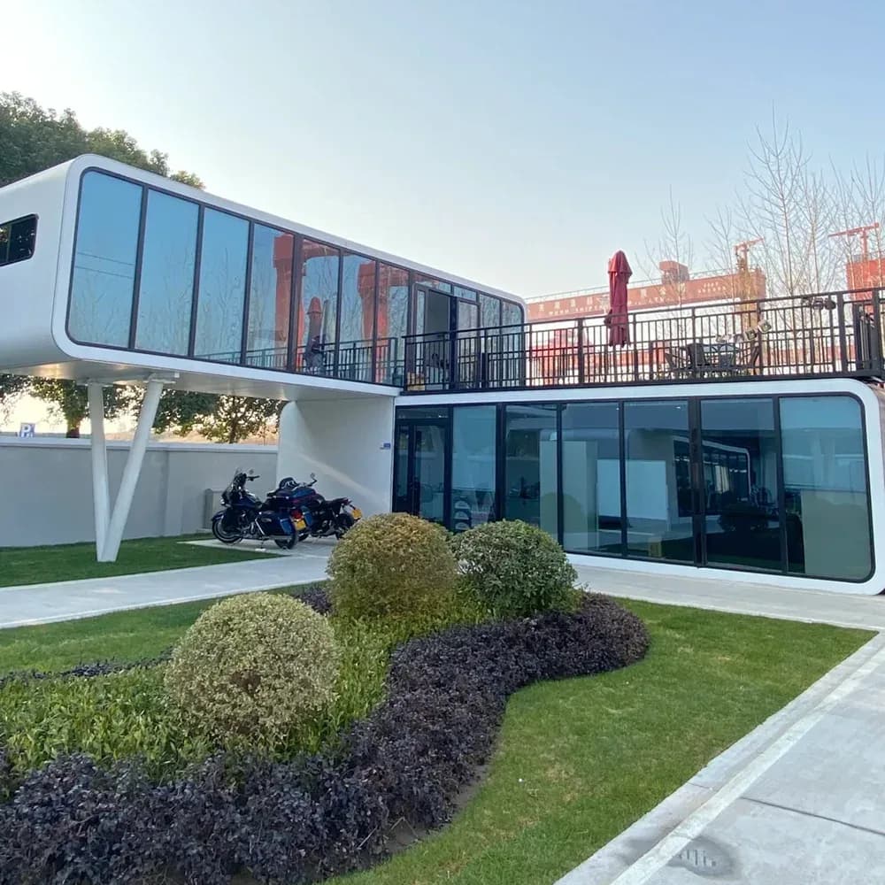 Factory Wholesale Modern Breathable Steel Structure Intelligent Mobile Prefabricated Space Capsule Apartment Villa Rectangle