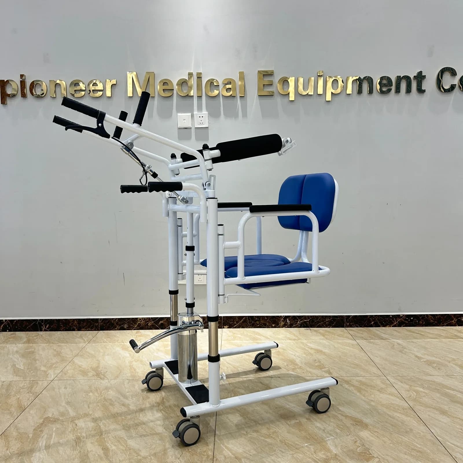 Multi Functional Mobile Patient Transfer Device Enhances Auxiliary Patient Lifting And Transfer Device For Elderly Patients