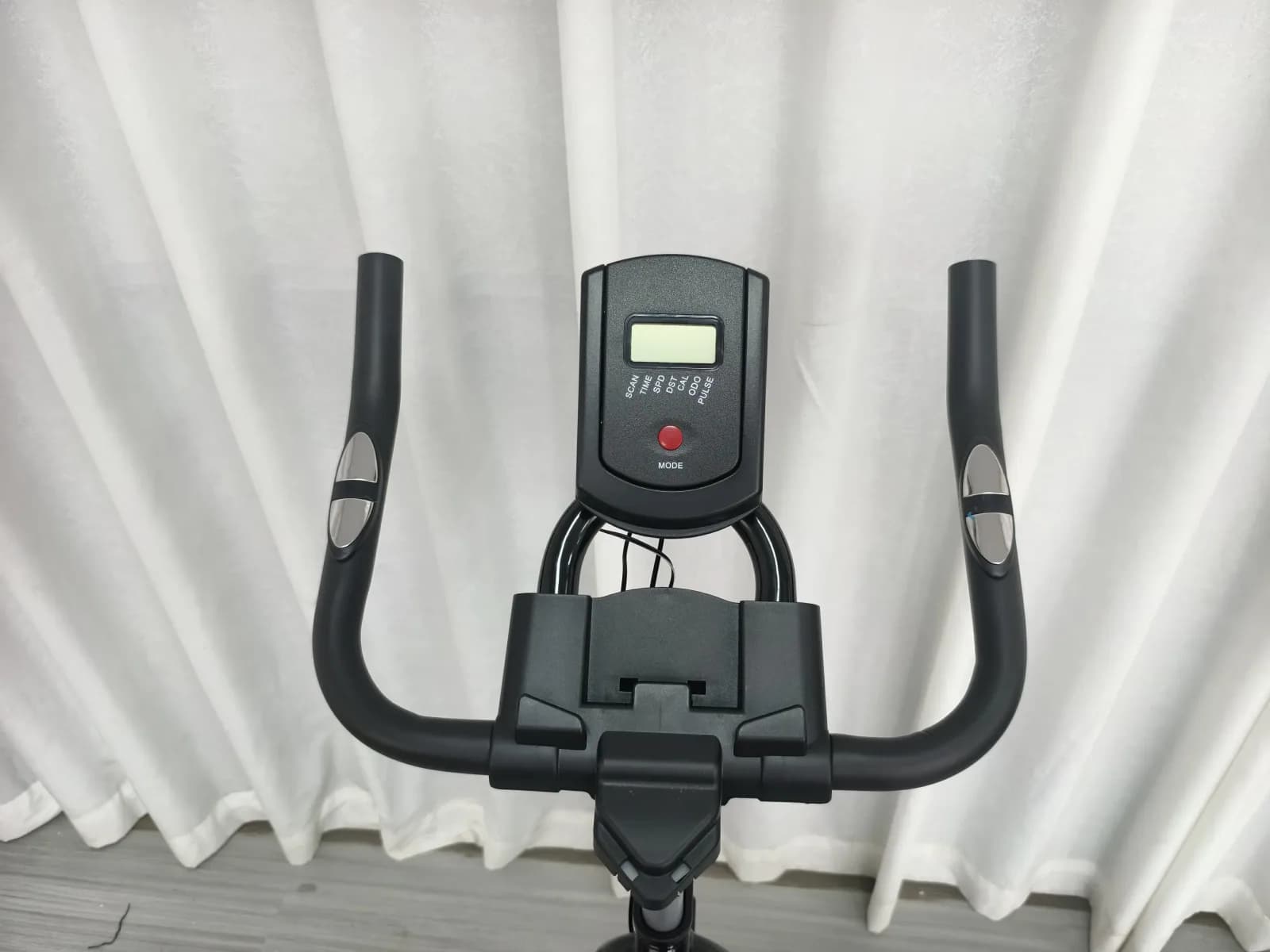 Todo Professional New Design Indoor Spinning Bike Commercial Spin Bike With Shock Absorption