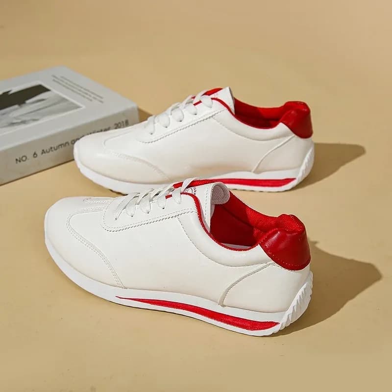 Spring 2026 Lightweight Lace-up Mesh Fabric Cross-strapped Solid White Sneakers For Women Trendy Sports Shoes Students