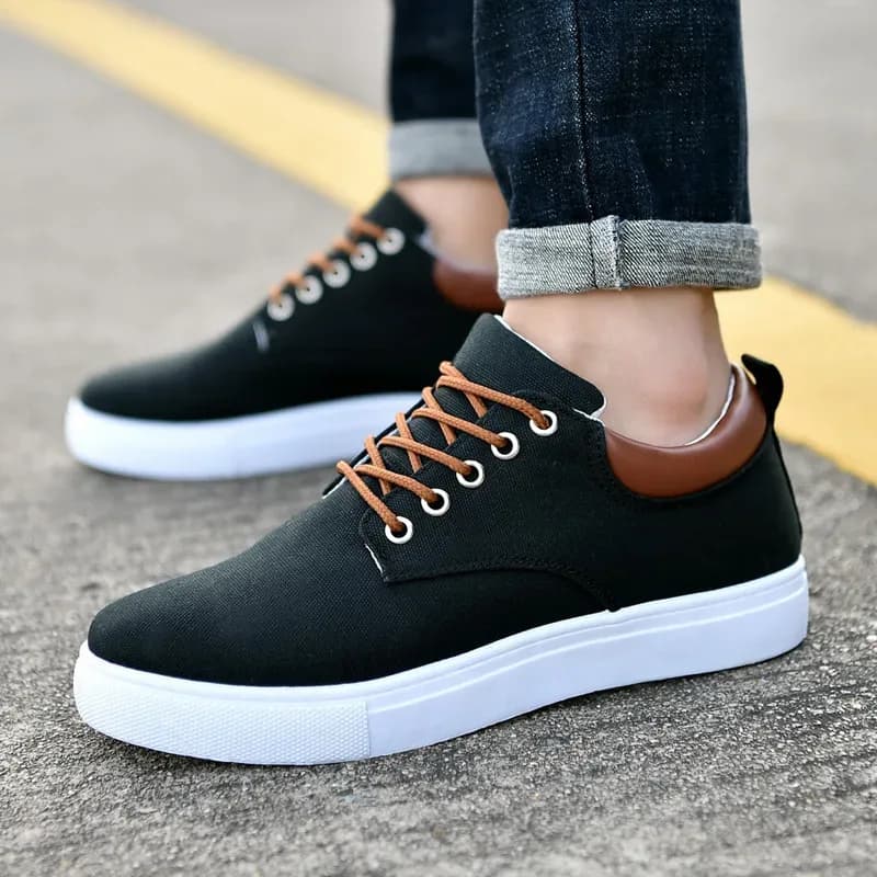 New Solid Color Women Men Comfortable Canvas Sneakers Fashion Casual Black High Quality Shoes